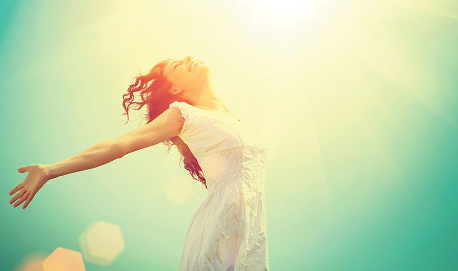 Classi Di Esercizi Bioenergetici 1 happy smiling woman mood 365374f6